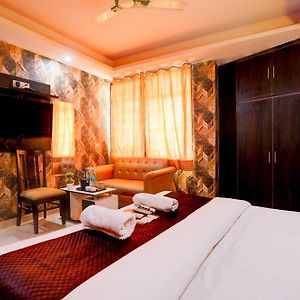 Hotel Royal Sky Luxury Near Delhi Airport